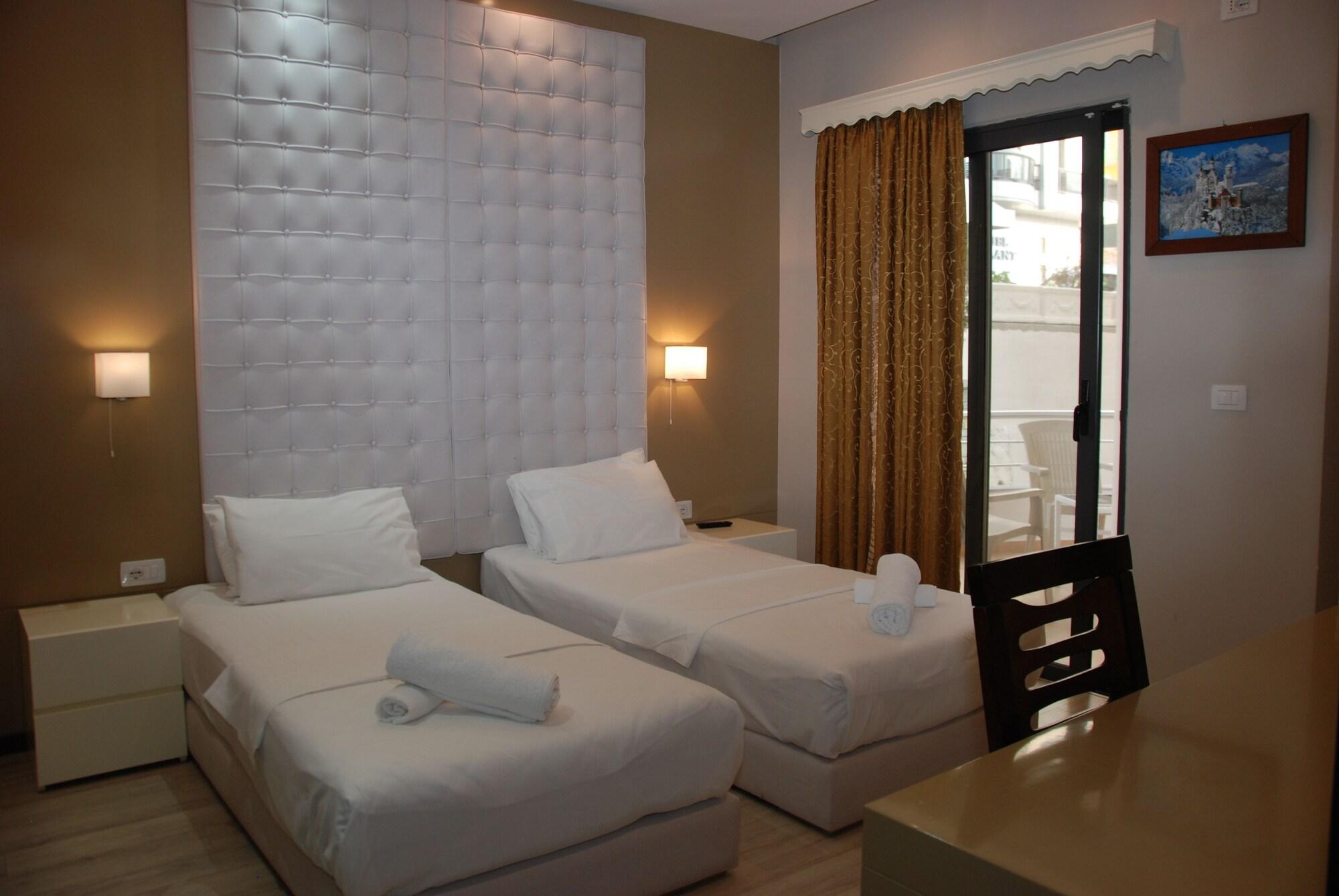 Hotel Strora Sarandë Eksteriør bilde