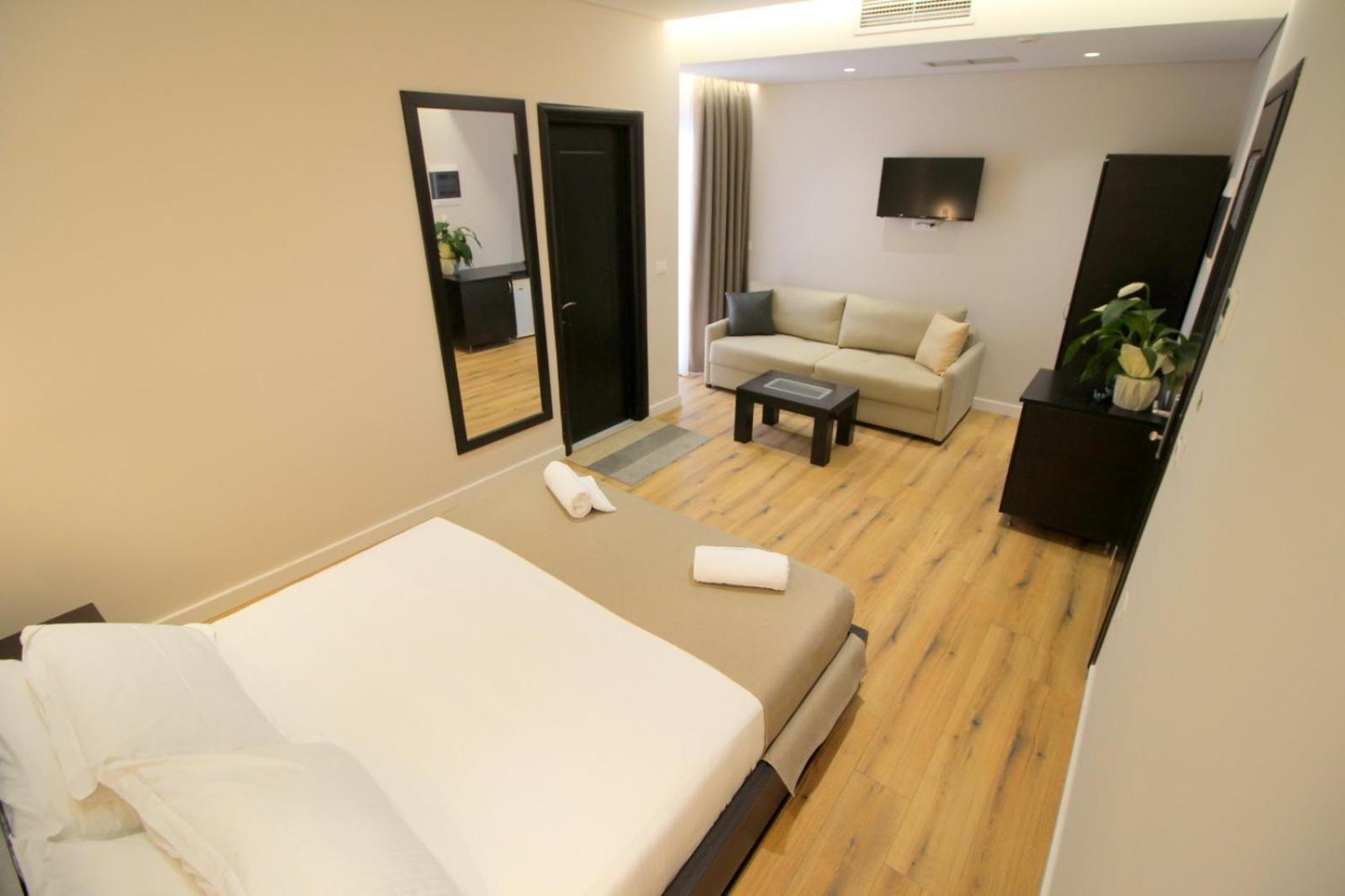 Hotel Strora Sarandë Eksteriør bilde